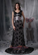 2013 Exclusive Black Column V-neck Evening Dress Lace Beading Court Train