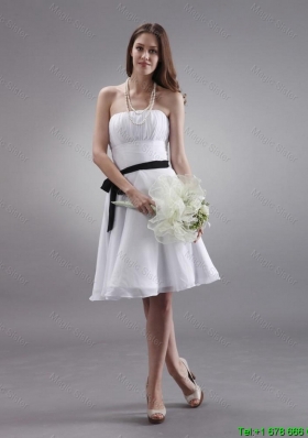 Latest White Strapless Sashes Prom Gowns with Knee Length